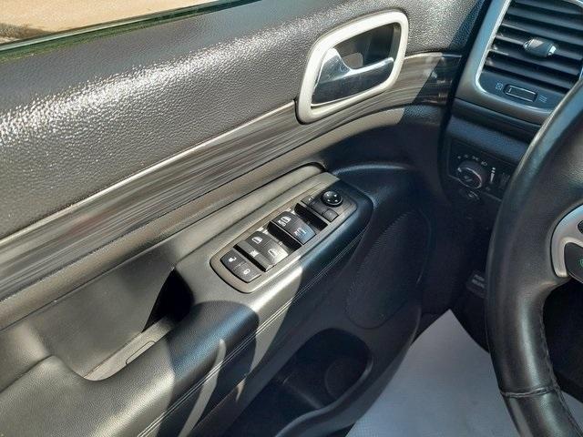 Photo of 2021 Diamond Black Jeep Grand Cherokee