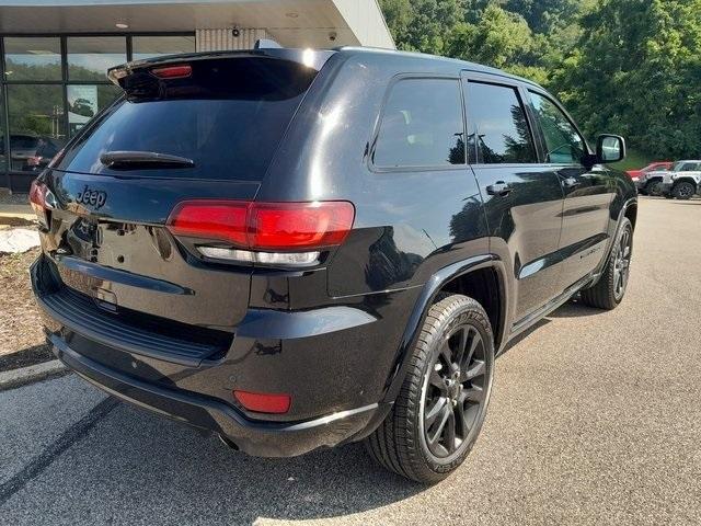 Photo of 2021 Diamond Black Jeep Grand Cherokee