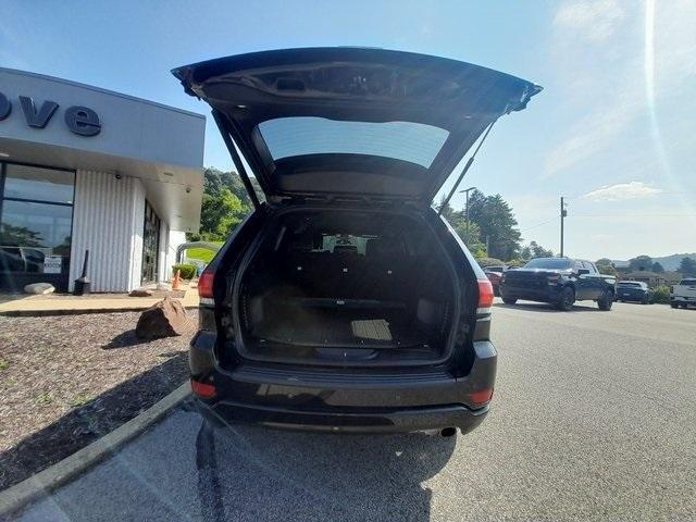 Photo of 2021 Diamond Black Jeep Grand Cherokee