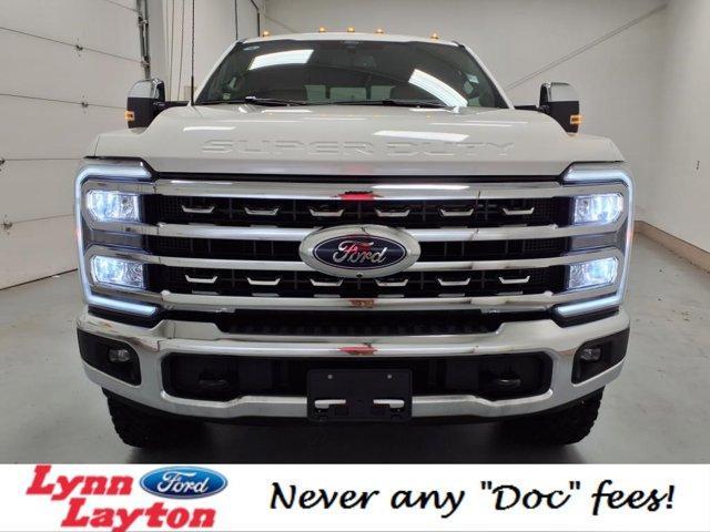 Photo of 2025 Oxford White Ford F-250