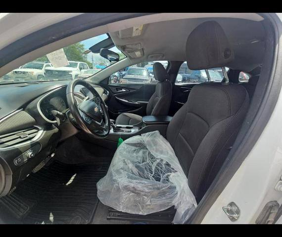 Photo of 2021 Summit White Chevrolet Malibu