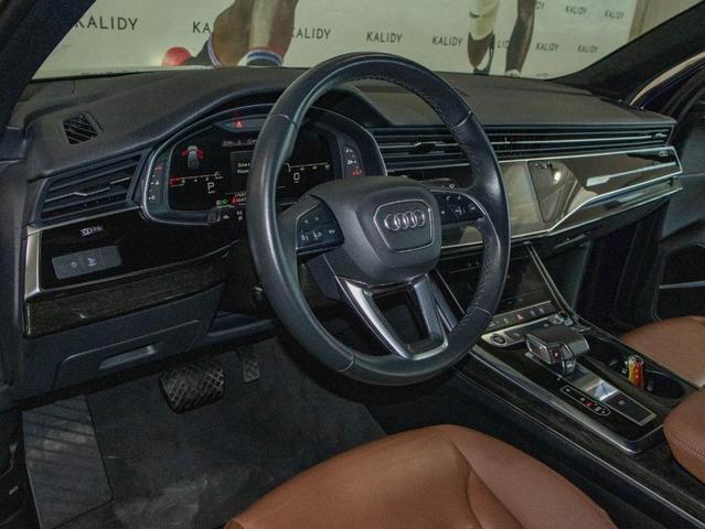 Photo of 2022 Navarra Blue Metallic Audi Q7