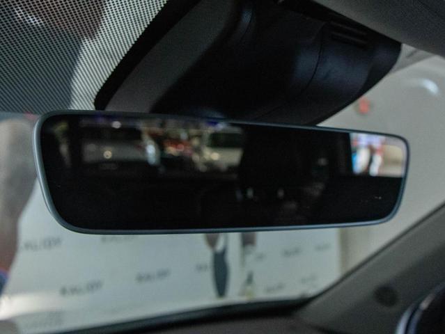 Photo of 2019 White Diamond Pearl Acura MDX