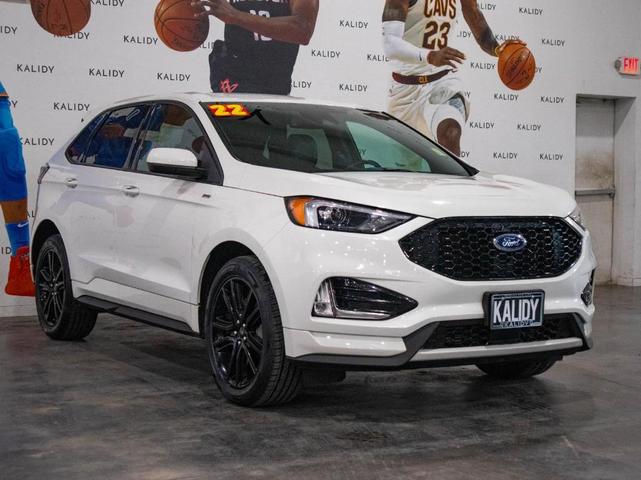 Photo of 2022 Star White Ford Edge