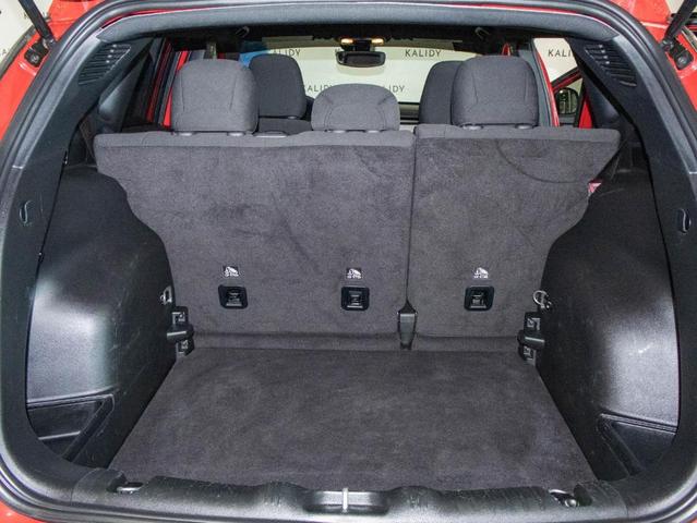 Photo of 2023 Redline Pearlcoat Jeep Compass