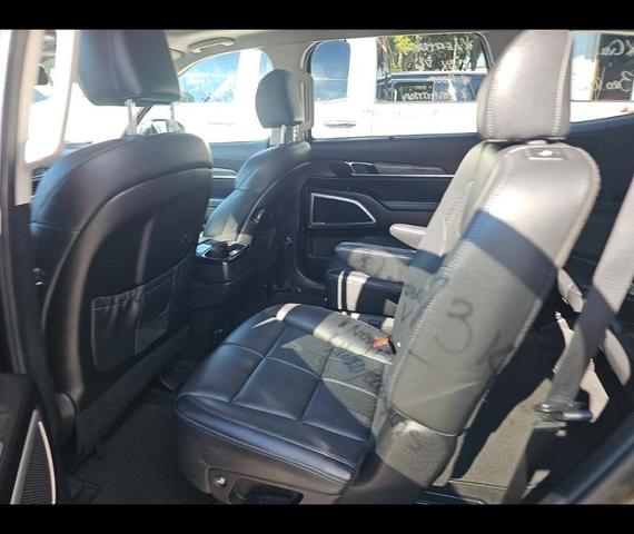 Photo of 2020 Dark Moss Kia Telluride