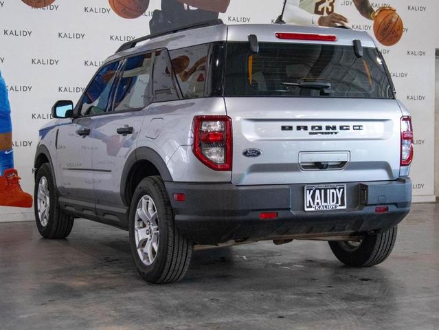 Photo of 2021 Iconic Silver Metallic Ford Bronco Sport