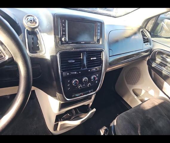 Photo of 2019 Black Onyx Crystal Pearlcoat Dodge Grand Caravan