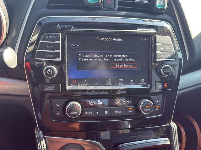 Photo of 2017 White Nissan Maxima