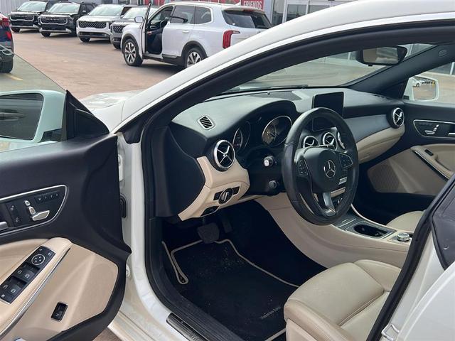 Photo of 2018 Citrus White Mercedes-Benz CLA 250