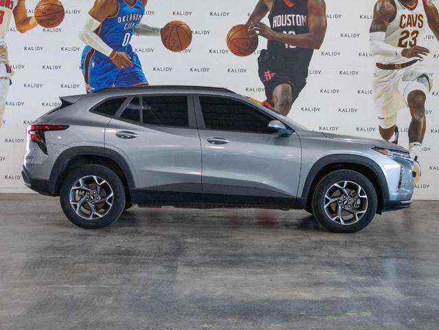 Photo of 2024 Sterling Gray Metallic Chevrolet Trax