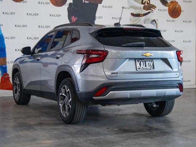 Photo of 2024 Sterling Gray Metallic Chevrolet Trax