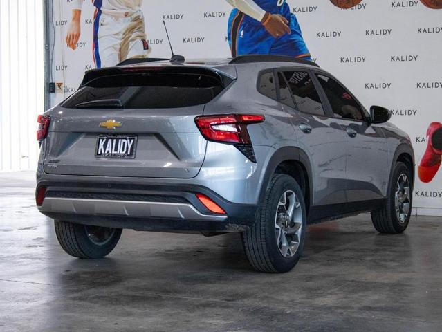 Photo of 2024 Sterling Gray Metallic Chevrolet Trax