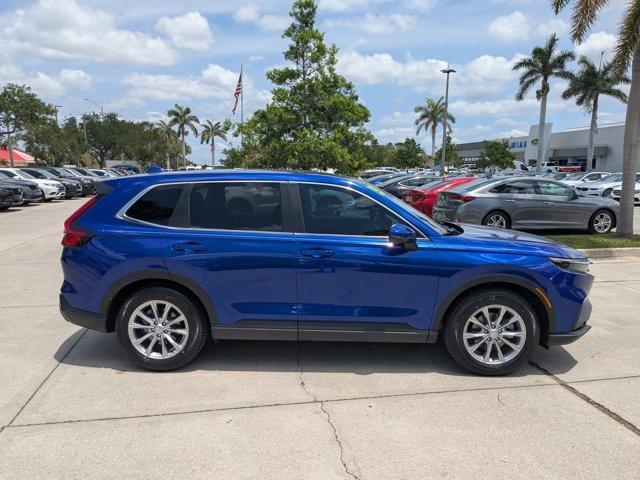 Photo of 2023 Still Night Pearl Honda CR-V