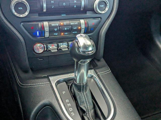 Photo of 2020 Oxford White Ford Mustang