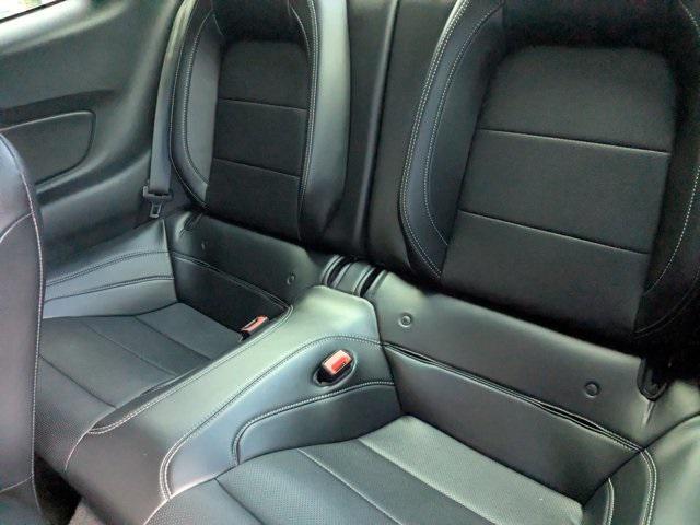 Photo of 2020 Oxford White Ford Mustang