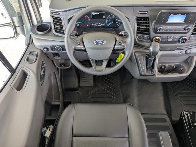 Photo of 2025 Oxford White Ford Transit-250