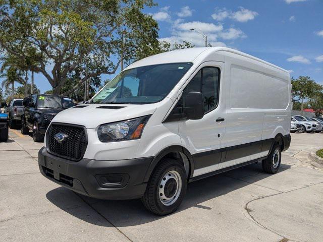 Photo of 2025 Oxford White Ford Transit-250