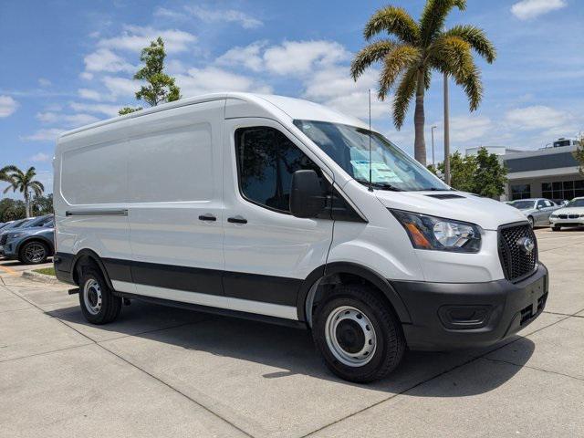 Photo of 2025 Oxford White Ford Transit-250