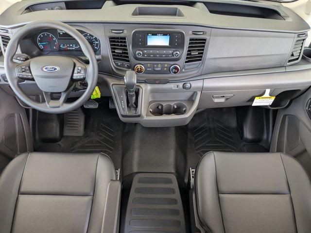 Photo of 2025 Oxford White Ford Transit-250
