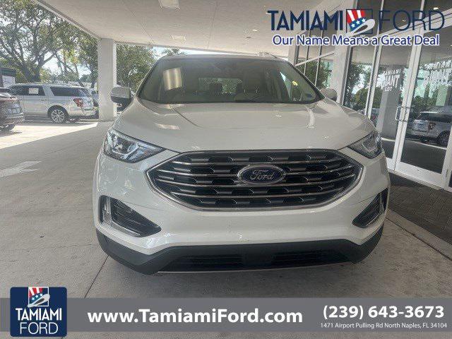 Photo of 2020 Star White Metallic Tri-Coat Ford Edge