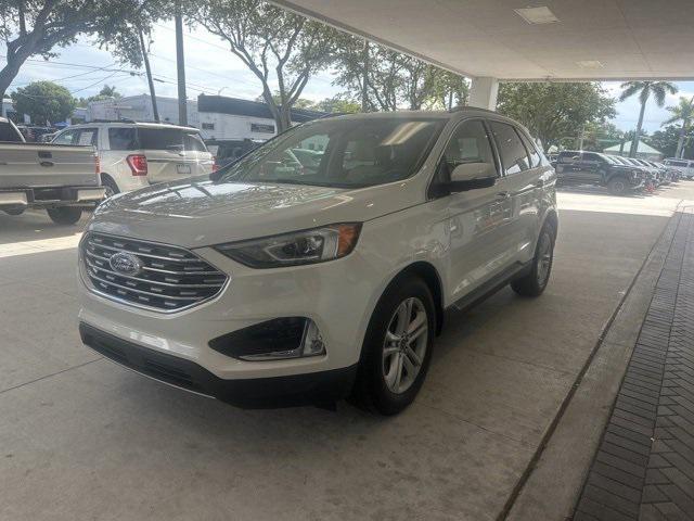 Photo of 2020 Star White Metallic Tri-Coat Ford Edge