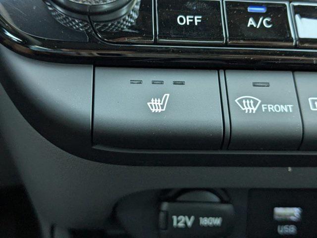 Photo of 2025 Abyss Black Hyundai ELANTRA