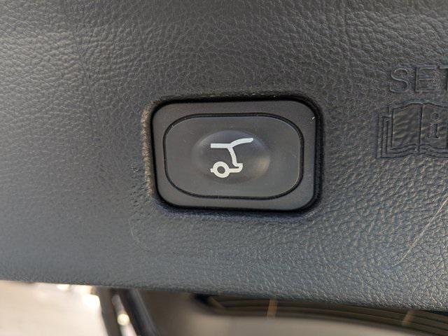 Photo of 2022 Stone Blue Metallic Ford Edge