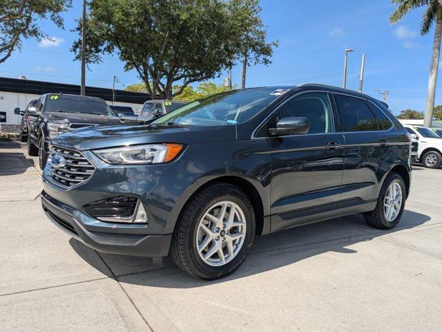 Photo of 2022 Stone Blue Metallic Ford Edge