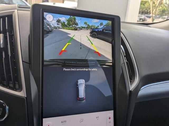 Photo of 2022 Stone Blue Metallic Ford Edge
