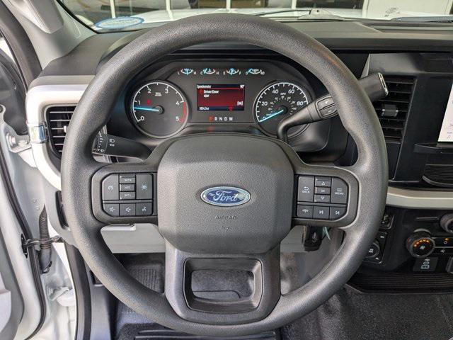 Photo of 2023 Oxford White Ford F-350