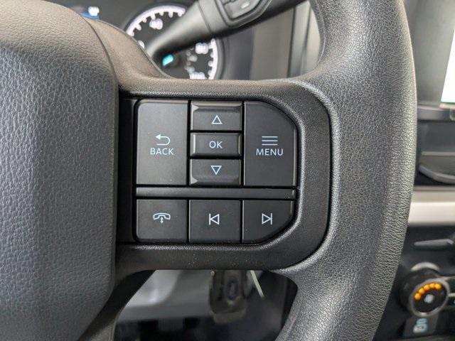 Photo of 2023 Oxford White Ford F-350