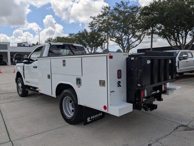 Photo of 2023 Oxford White Ford F-350