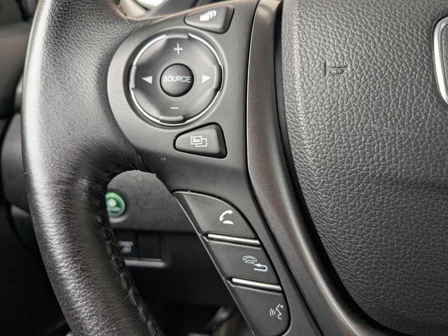 Photo of 2023 Lunar Silver Metallic Honda Ridgeline