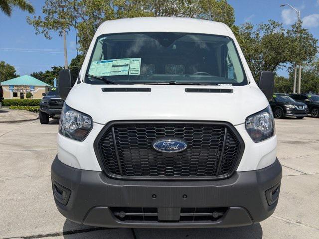 Photo of 2025 Oxford White Ford Transit-250