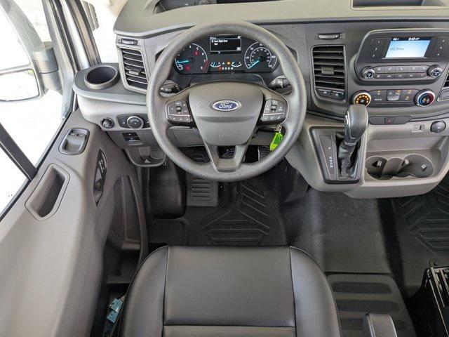 Photo of 2025 Oxford White Ford Transit-250