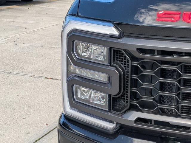 Photo of 2023 Agate Black Metallic Ford F-250
