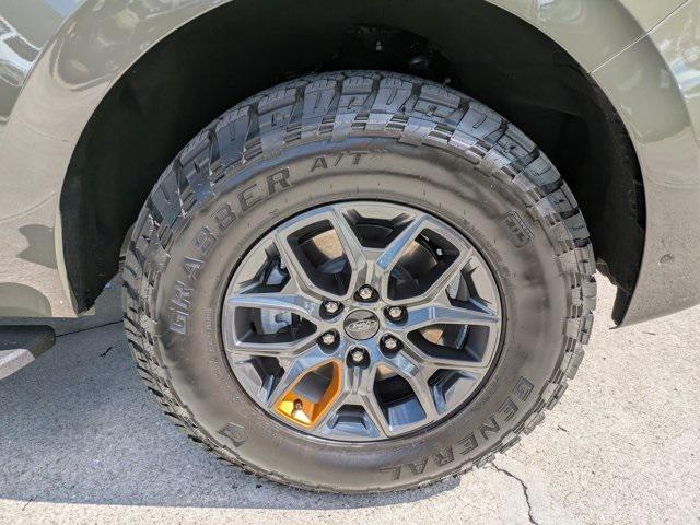 Photo of 2025 WILD GREEN Ford Expedition
