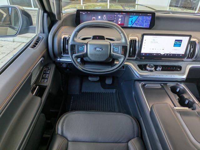 Photo of 2025 WILD GREEN Ford Expedition