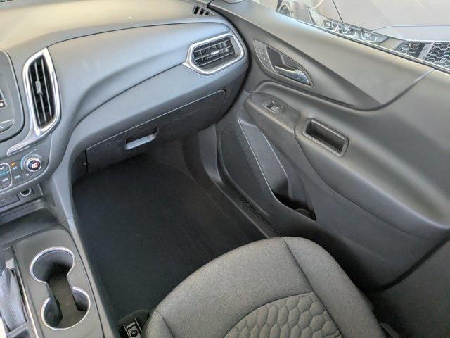 Photo of 2019 Summit White Chevrolet Equinox