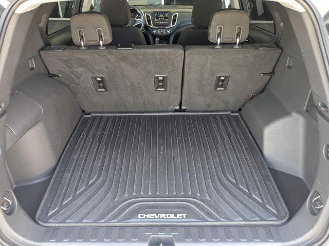 Photo of 2019 Summit White Chevrolet Equinox