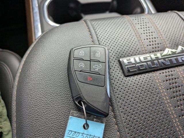 Photo of 2024 Black Chevrolet Silverado 2500