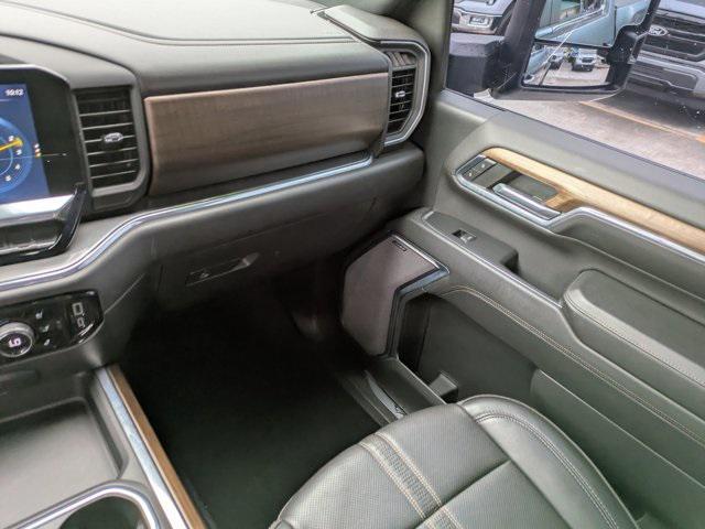 Photo of 2024 Black Chevrolet Silverado 2500