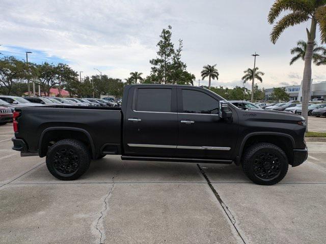 Photo of 2024 Black Chevrolet Silverado 2500