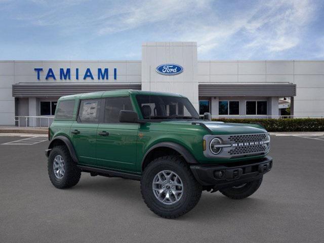 Photo of 2025 Green Metallic Ford Bronco