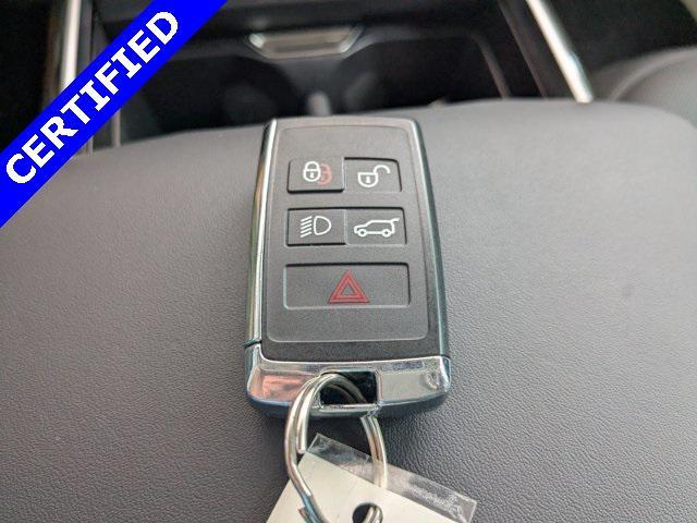 Photo of 2023 Hakuba Silver Metallic Land Rover Range Rover