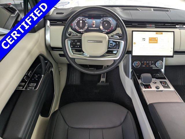 Photo of 2023 Hakuba Silver Metallic Land Rover Range Rover
