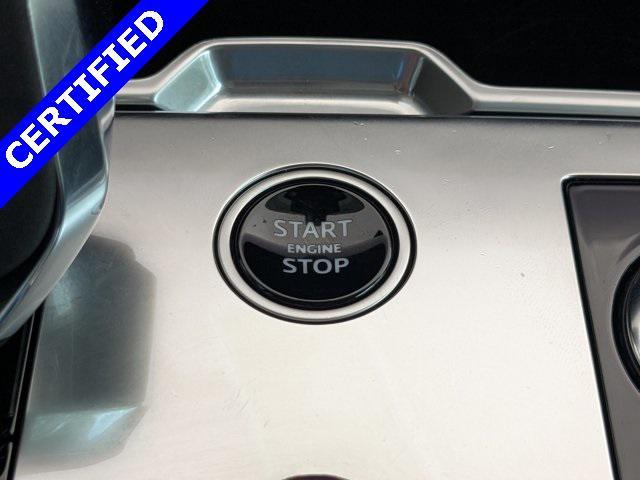 Photo of 2023 Hakuba Silver Metallic Land Rover Range Rover