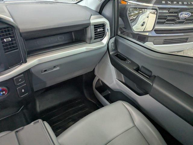Photo of 2022 Oxford White Ford F-150