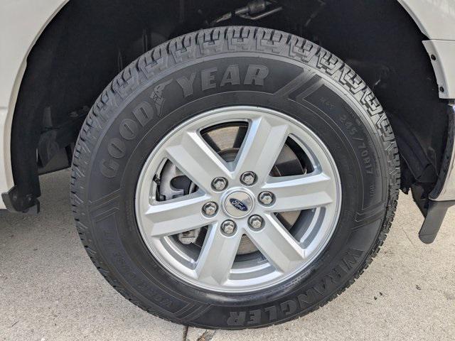 Photo of 2022 Oxford White Ford F-150